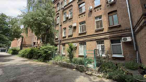 Продам 3 комнатную квартиру в царском доме 2 Фонтана Одесса