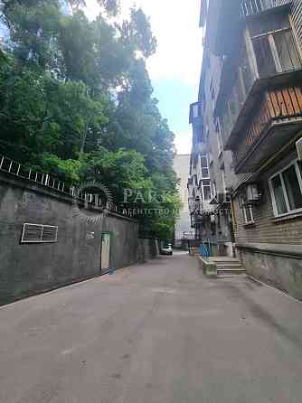 3к Кіквідзе, Бойчука, Ботсад Гришка, Дружби народів, Печерськ Киев