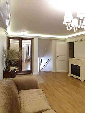 Продаж ексклюзивної, 2к, дворівневої квартири в центрі міста. Дніпро