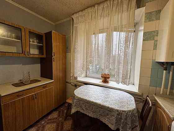 Продам 3к кв-ру з газовим опаленням.2/9 цегл.будинку Боярка