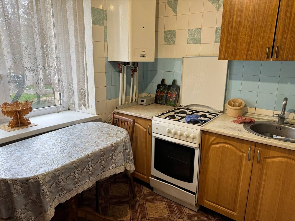 Продам 3к кв-ру з газовим опаленням.2/9 цегл.будинку Боярка - изображение 1