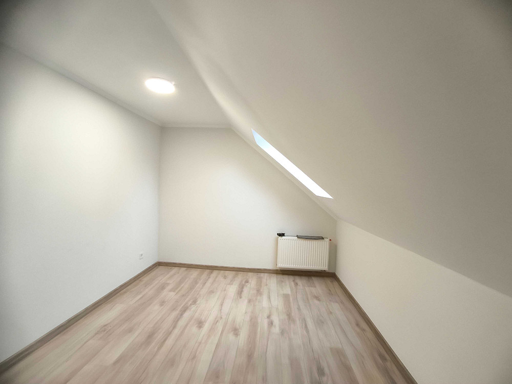 Купити двокімнатну квартиру з ремонтом в Ірпені. Балкон з видом на ліс Ирпень - изображение 8