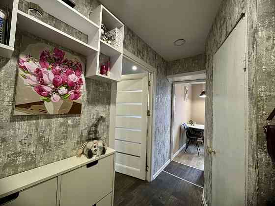 Продам 1 кім. 12 квартал / Б. Хмельницького/ Тополь Дніпро