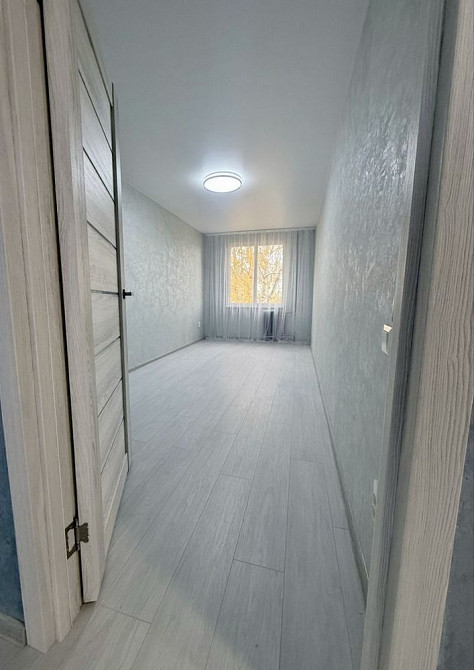 Сучасна 2-кімнатна квартира з євроремонтом Біла Церква - зображення 5