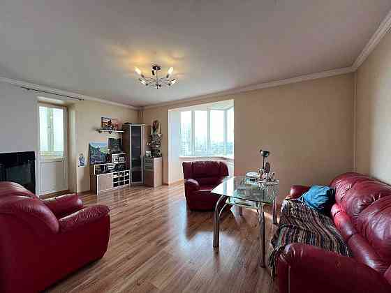 Продаж 2-х кімн кв бульвар Верховної Ради 21а + ПАРКІНГ Дарниця Киев