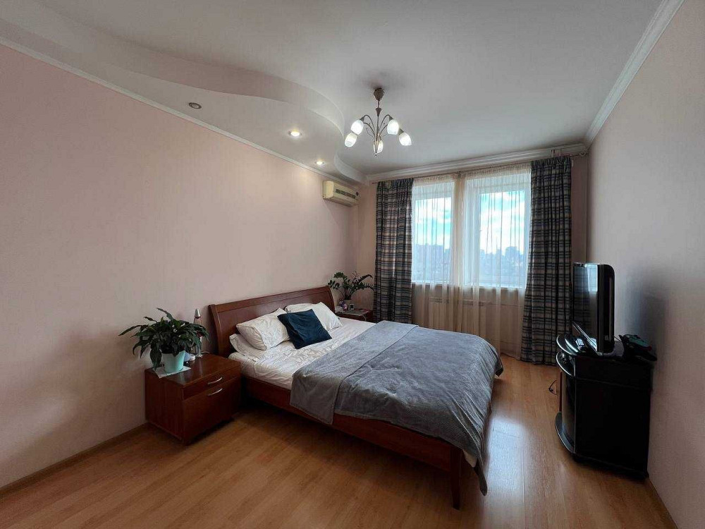 Продаж 2-х кімн кв бульвар Верховної Ради 21а + ПАРКІНГ Дарниця Киев - изображение 3