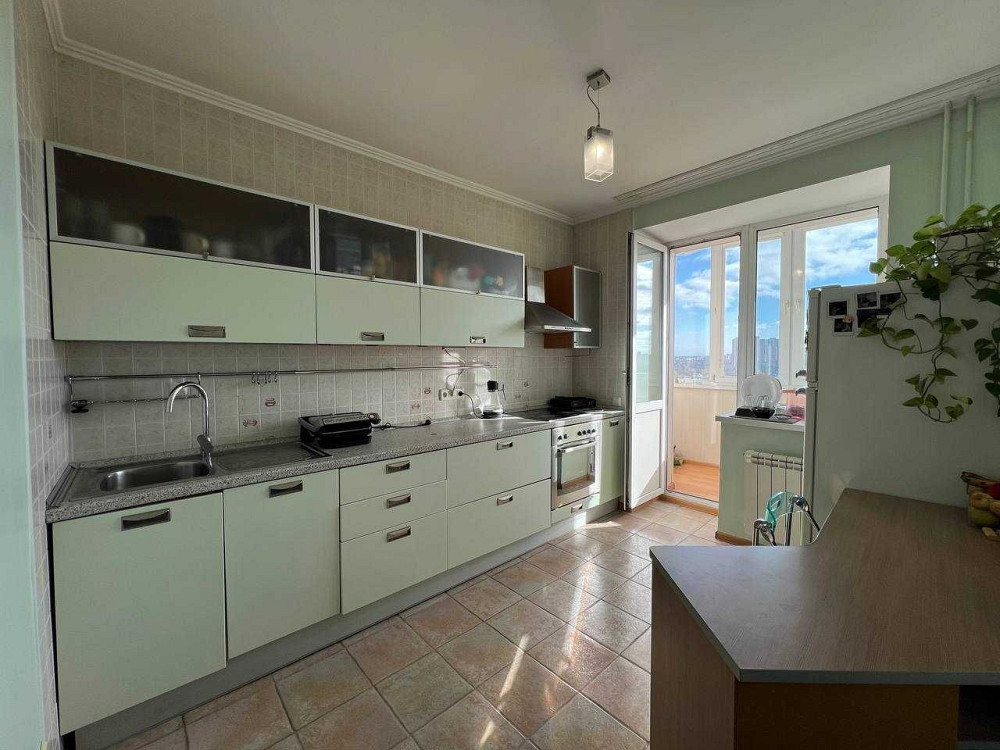 Продаж 2-х кімн кв бульвар Верховної Ради 21а + ПАРКІНГ Дарниця Киев - изображение 1