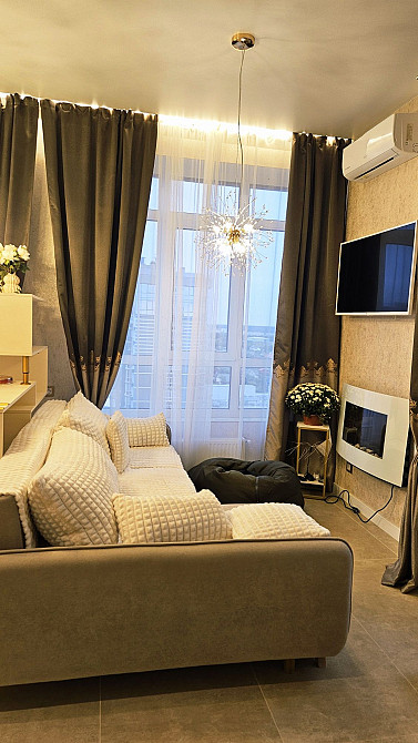 Красива і затишна квартира с террасою Буча - зображення 1