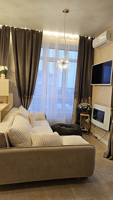 Красива і затишна квартира с террасою Буча - зображення 8