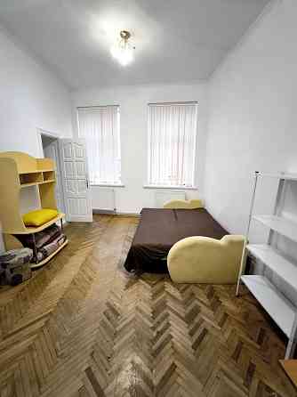 Оренда 1 кім Коломия вул Театральна Коломия