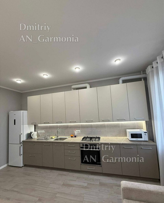 1-К Центр, Стадион Ворскла Полтава - зображення 1