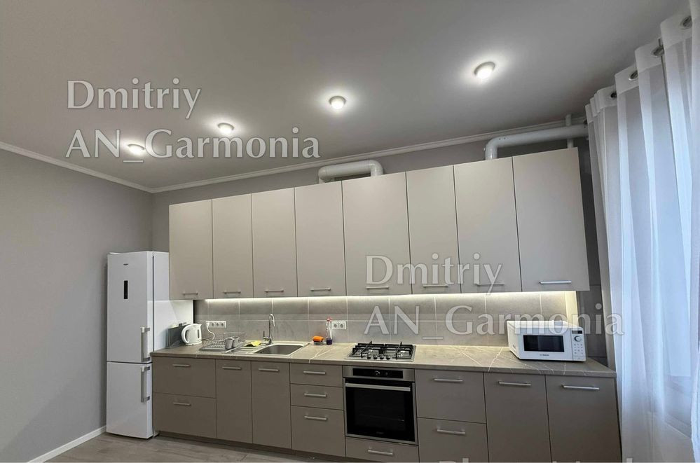 1-К Центр, Стадион Ворскла Полтава - зображення 2