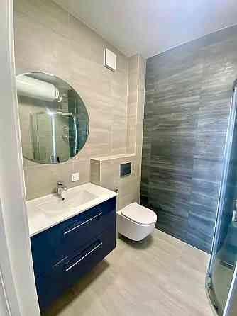 Простора квартира ЖК Славутич вулиця Зарічна метро Славутич Бажана Киев