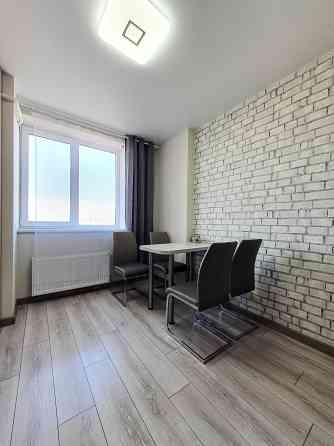 Здається 2-Х кімнатна "НОВОБУДОВА" на вул.ГЕРОЇВ МАЙДАНУ (ТЦ Майдан) Чернівці