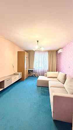 Оренда 2 к квартири, 10 хв м. Позняки Киев