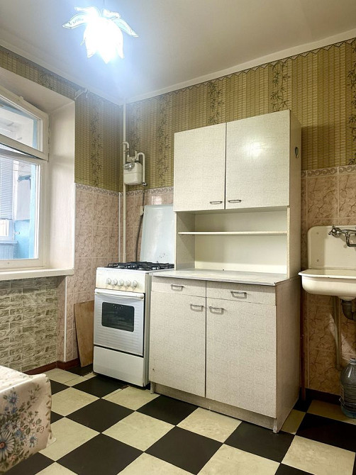 1-но улучш планир ул Космонавтов, д.3, 11/13, 2 лифта Кривий Ріг - зображення 6