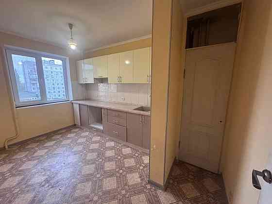 Продам трикімнатну квартиру в м.Вінниця вул.О.Антонова Вінниця