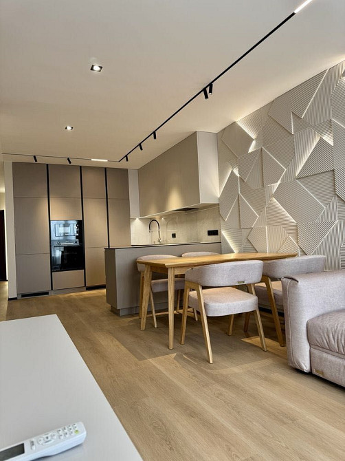 Продаж 3-к квартири 76м2 ЖК Варшавский Плюс Киев - изображение 1