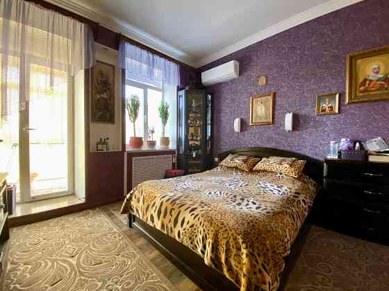 Простора двокімнатна квартира в самому серці міста Николаев