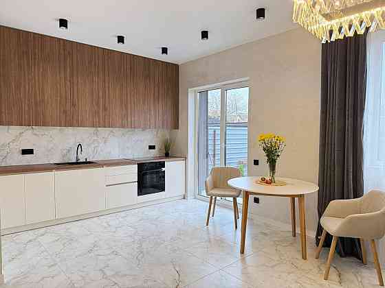 Євро-2 з ремонтом та своєю терасою без комісії Буча