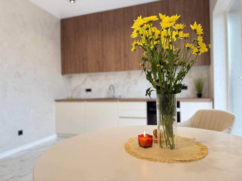 Євро-2 з ремонтом та своєю терасою без комісії Буча - зображення 1