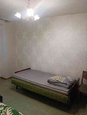 Сдам трехкомнатную Левый берег. Галини Мазепи 53 Днепр