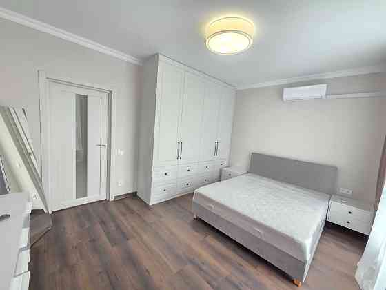 Перша оренда однокімнатної в новому ЖК Причал 8 Киев