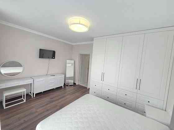 Перша оренда однокімнатної в новому ЖК Причал 8 Киев