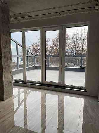 Продам  квартиру з ТЕРАСОЮ в новобудові поруч ЦЕНТРУ Рівне