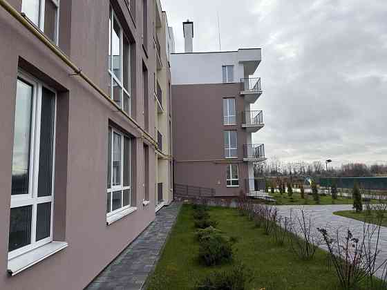 Продається 1 кімнатна квартира з податком 2%. Зданий будинок. Є газ Немешаево