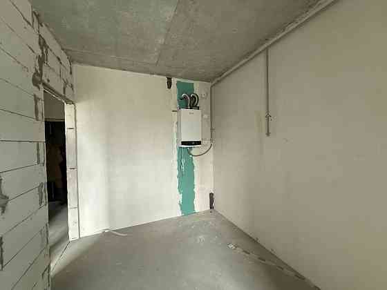 Продається 1 кімнатна квартира з податком 2%. Зданий будинок. Є газ Немешаево