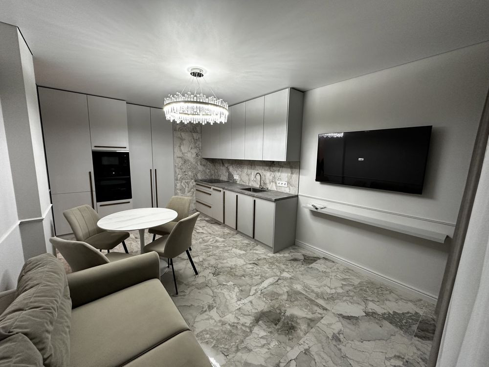 Продаж шикарної 2к квартири в ЖК Радіщева|набережна|парк Боздош Ужгород - зображення 1