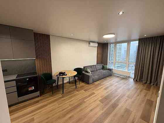 1к Варшавський Плюс 45м2 Ретровіль Виговського Родини Крістерів Киев