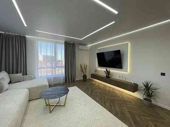 Продаж квартири з ремонтом. Кухня вітальня Фемелі Плаза Ивано-Франковск