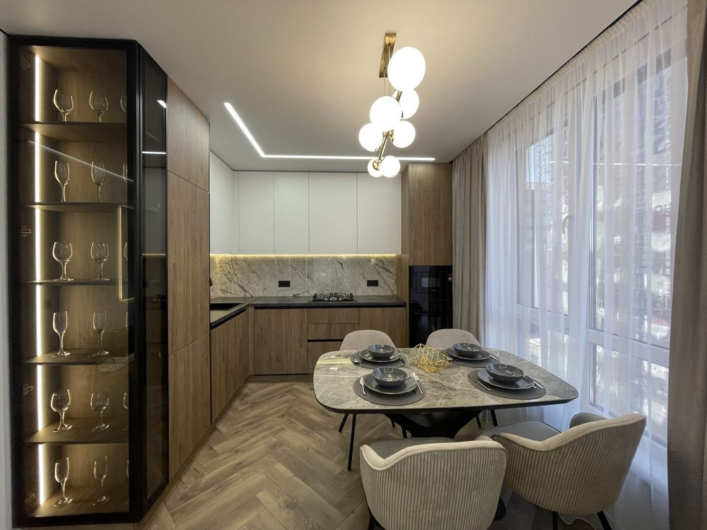 Продаж квартири з ремонтом. Кухня вітальня Фемелі Плаза Івано-Франківськ - зображення 1