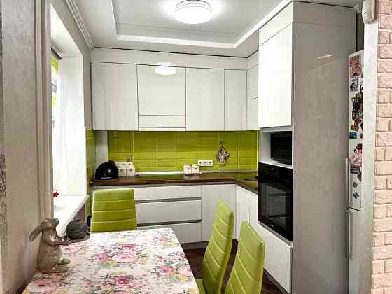 Продам терміново 3-х кімнатну квартиру на Відінській Рівне