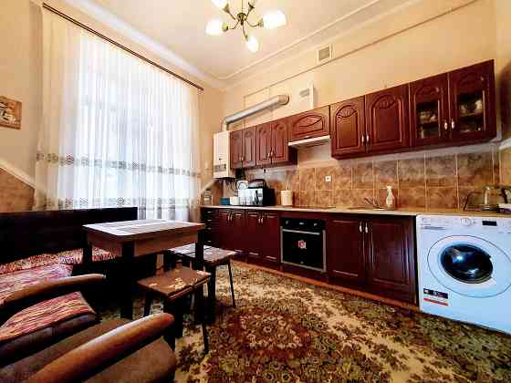 Здається 2-Х кімнатна квартира в ЦЕНТРІ міста на вул.ДАРВІНА Чернівці