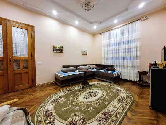 Здається 2-Х кімнатна квартира в ЦЕНТРІ міста на вул.ДАРВІНА Чернівці