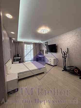 Здам простору 3 кім. Кв ,,Нова Англія,, вул Михайла Максимовича Киев