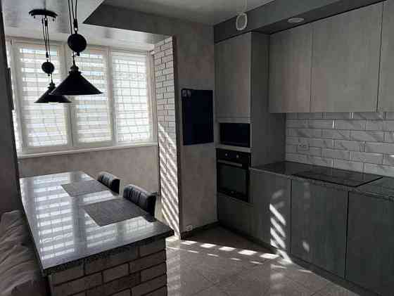 ЖК Ньютона 2 комн кв 59 м2 Капитальный ремонт Мебель Техника OA Харьков