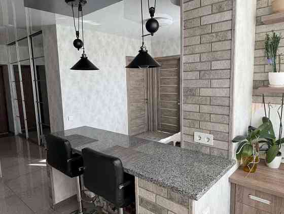 ЖК Ньютона 2 комн кв 59 м2 Капитальный ремонт Мебель Техника OA Харьков