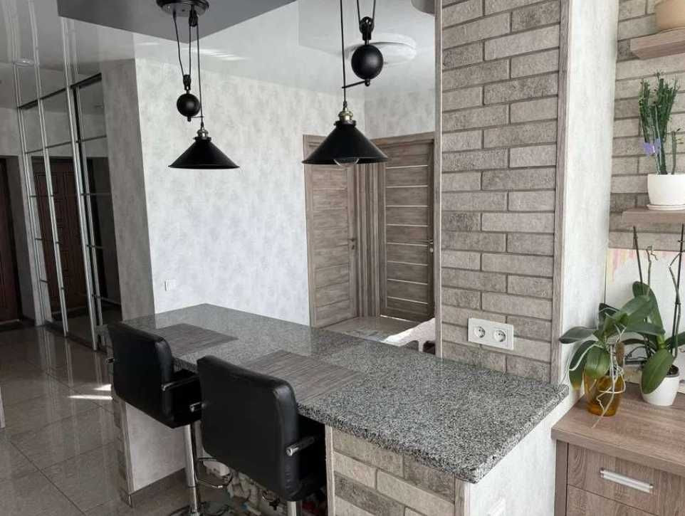 ЖК Ньютона 2 комн кв 59 м2 Капитальный ремонт Мебель Техника OA Харьков - изображение 2