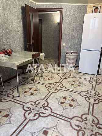 2 комнатная квартира большой площади, кирпичный дом. 10минут к морю. Одесса