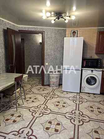 2 комнатная квартира большой площади, кирпичный дом. 10минут к морю. Одесса