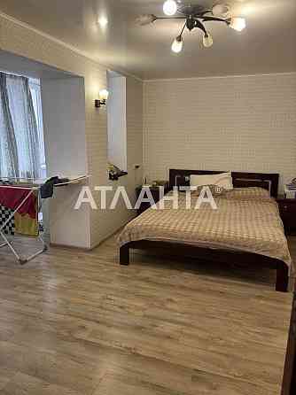 2 комнатная квартира большой площади, кирпичный дом. 10минут к морю. Одесса