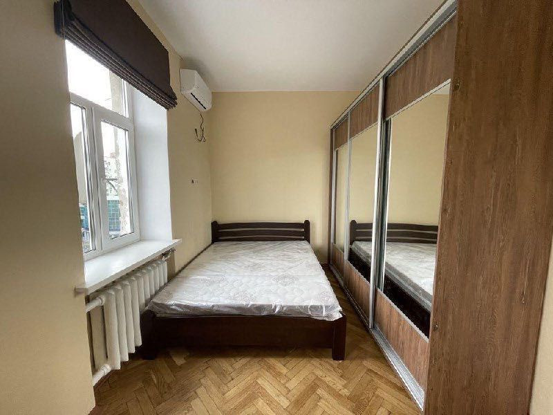 2к квартира 48м2 Ремонт Сталінка Коновальца Палац Україна Печерськ Киев - изображение 3