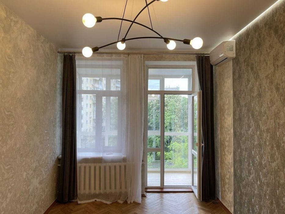 2к квартира 48м2 Ремонт Сталінка Коновальца Палац Україна Печерськ Киев - изображение 2