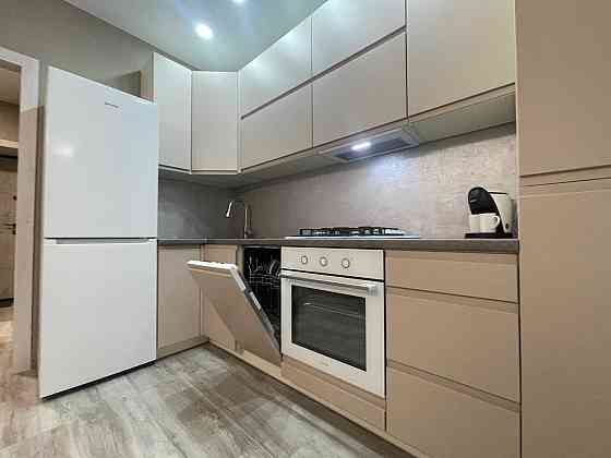 Сучасна квартира з дизайнерським ремонтом на Святошинській, 52 Вишневе