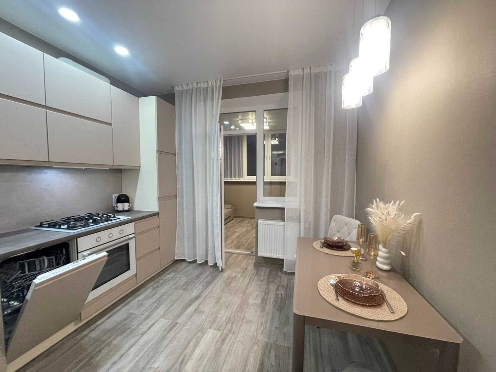 Сучасна квартира з дизайнерським ремонтом на Святошинській, 52 Вишневе - зображення 1