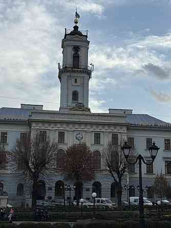 ВЛАСНИК Продам 2 кімнатну квартиру в самому центрі міста Чернівці Чернівці